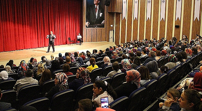 Prof. Dr. Cüceloğlu: "Çocuklarınıza ciddiyetle yaklaşın"