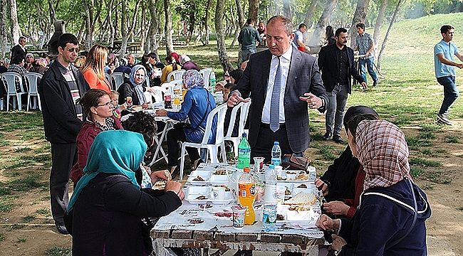 Başkan Işık, Biga Engelliler Derneği ile piknikte buluştu