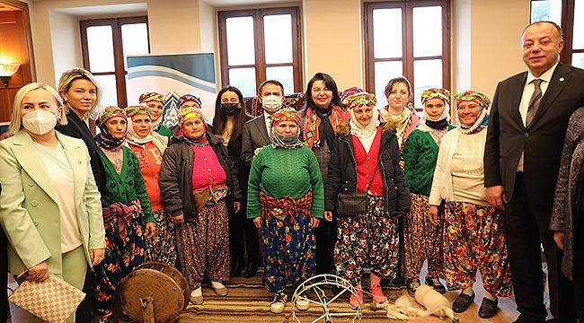 TOBB ÇANAKKALE KADIN GİRİŞİMCİLER KURULUNDAN "8 MART DÜNYA KADINLAR GÜNÜ" ETKİNLİĞİ