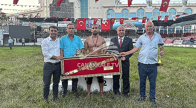 EFSANE GÜREŞLER 290.KEZ YAPILDI