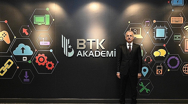 YAPAY ZEKA EĞİTİMLERİ ARTIK CEPTE